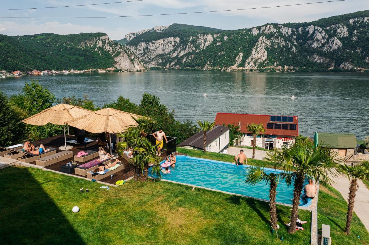 Rex Infinity View 4* Cazanele Dunarii Dunatölgyes Kültér fotó