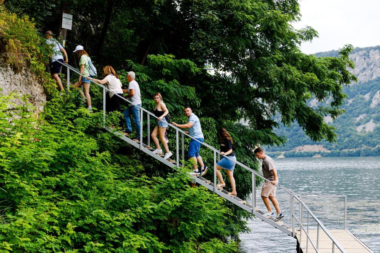 Rex Infinity View 4* Cazanele Dunarii Dunatölgyes Kültér fotó